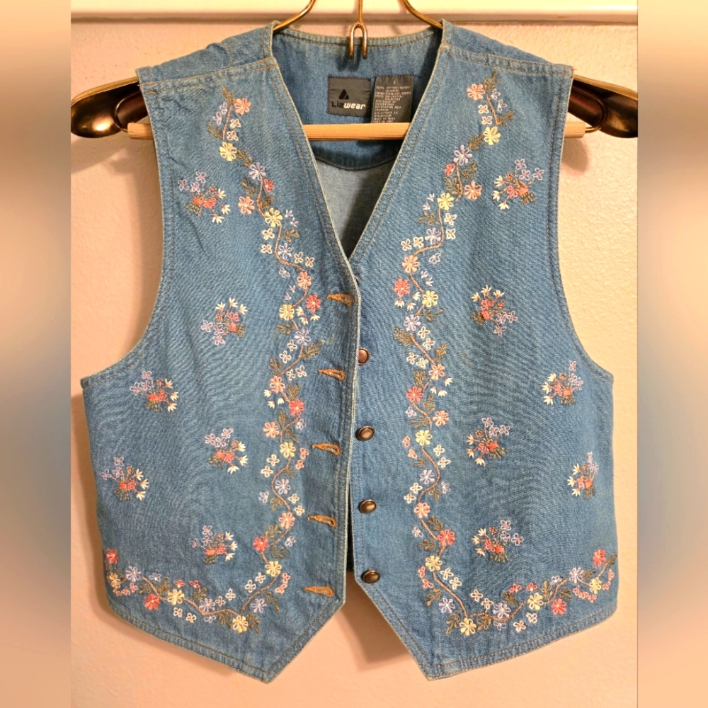Lizwear Floral Embroidered Denim Vest Silver Buttons